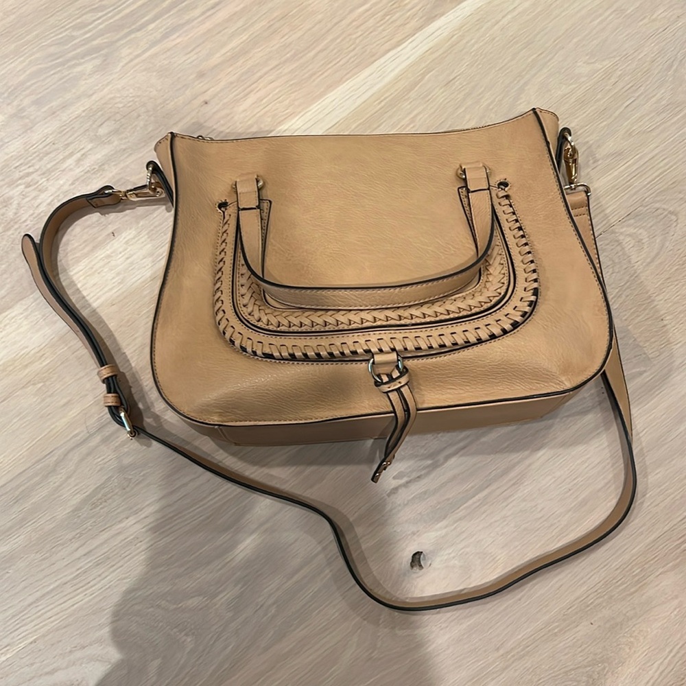 Tan tote